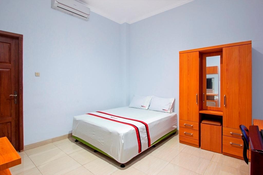 Hotel Reddoorz @ Plemburan Sleman  Exteriér fotografie